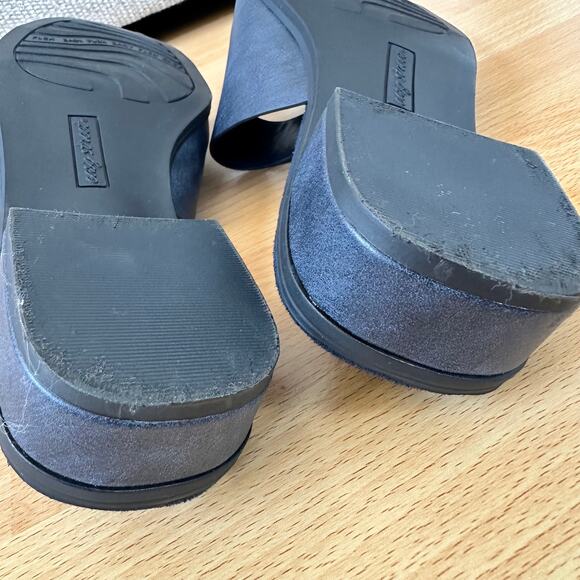 Easy Street Women's Viviana Heeled Sandals Navy Slip On Padded Insole Size 11 - Picture 9 of 10